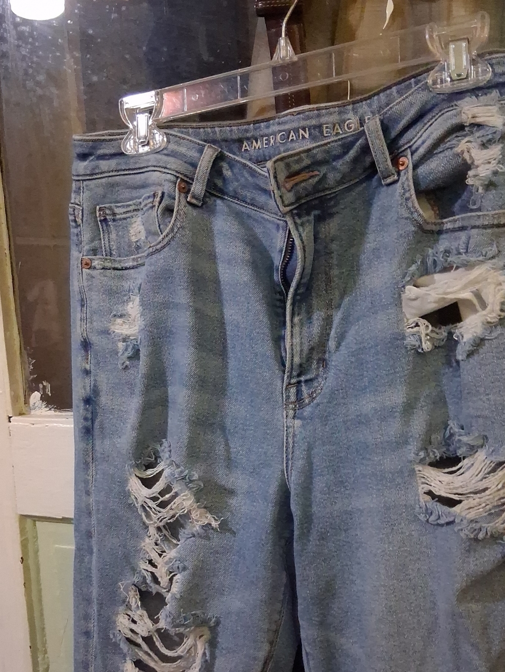 American Eagle Outfitters Light Blue Distressed Boyfriend Jeans